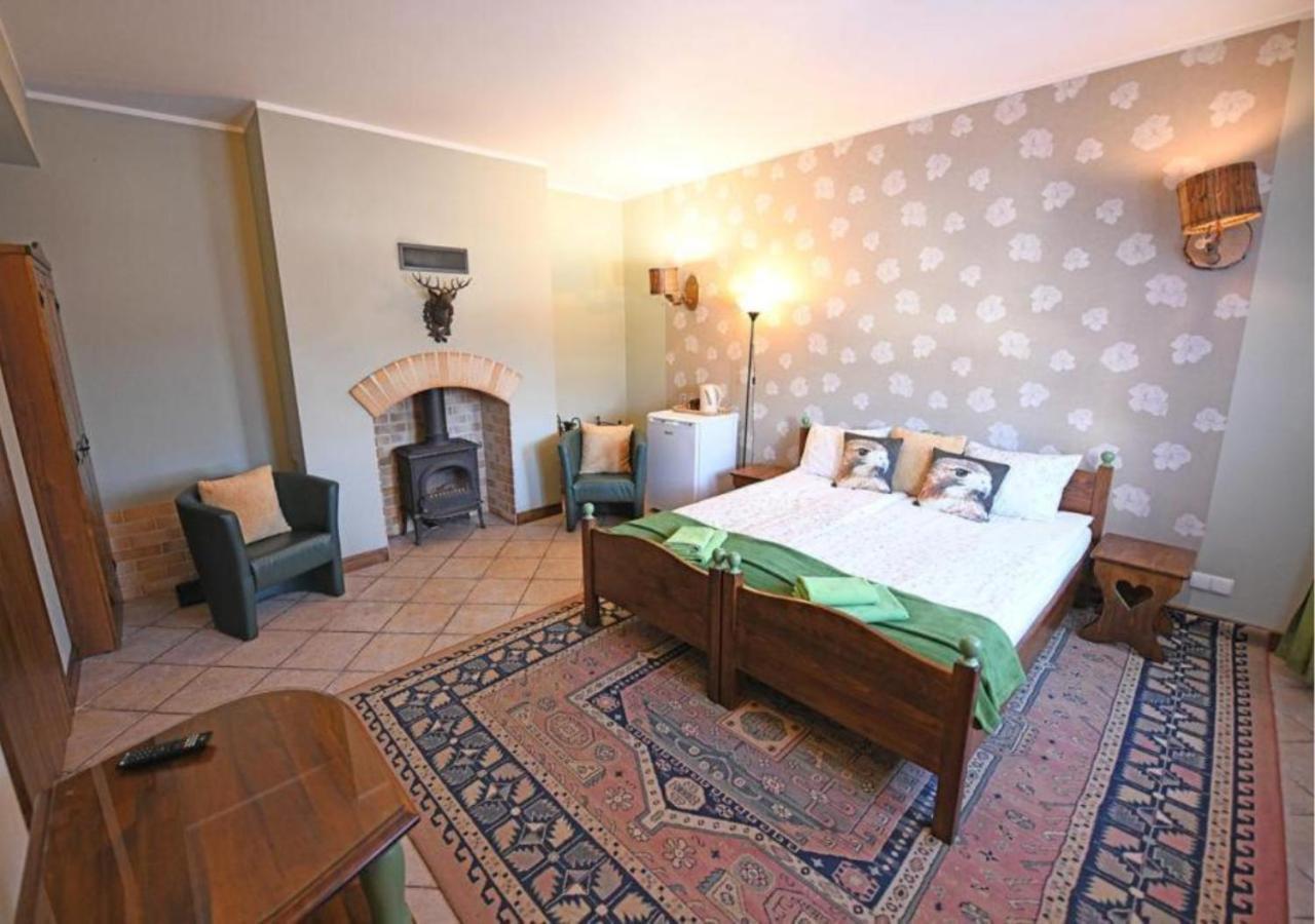 Gosciniec Malinowka Bed & Breakfast Krzeszna Ngoại thất bức ảnh